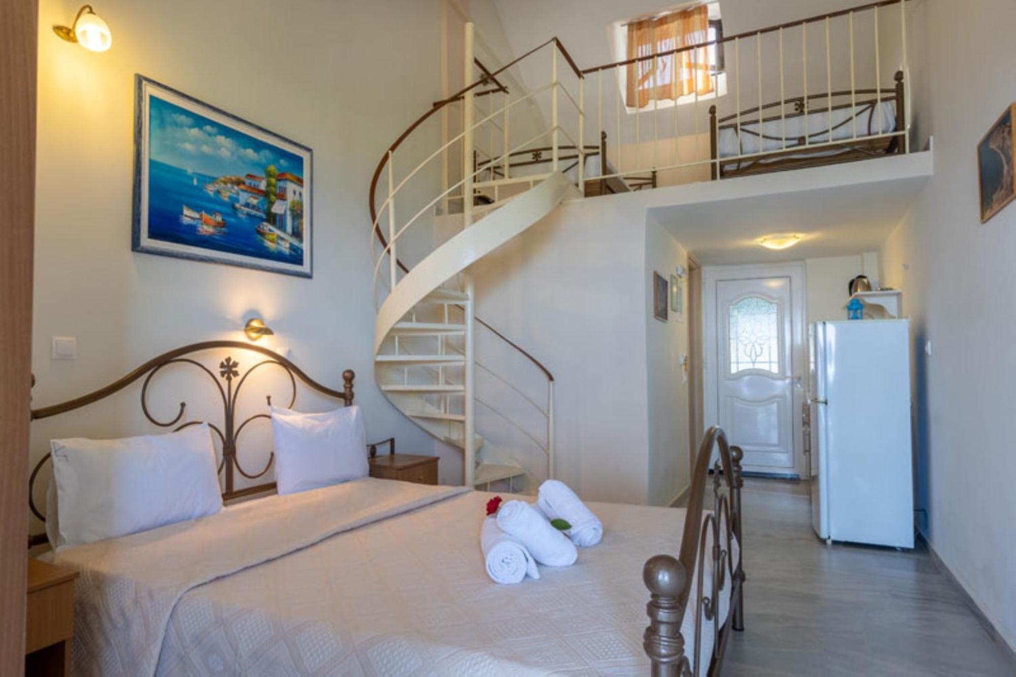 Pansion Koroni L'Antic Hotel Exterior photo