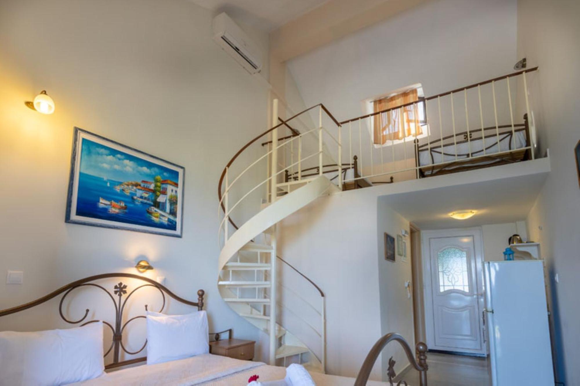 Pansion Koroni L'Antic Hotel Exterior photo